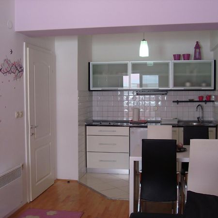 Apartments Nela Охрид Екстер'єр фото