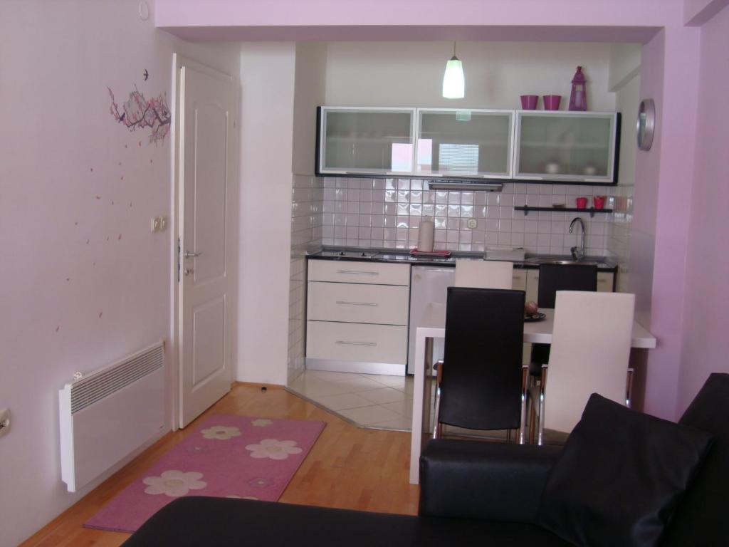 Apartments Nela Охрид Екстер'єр фото